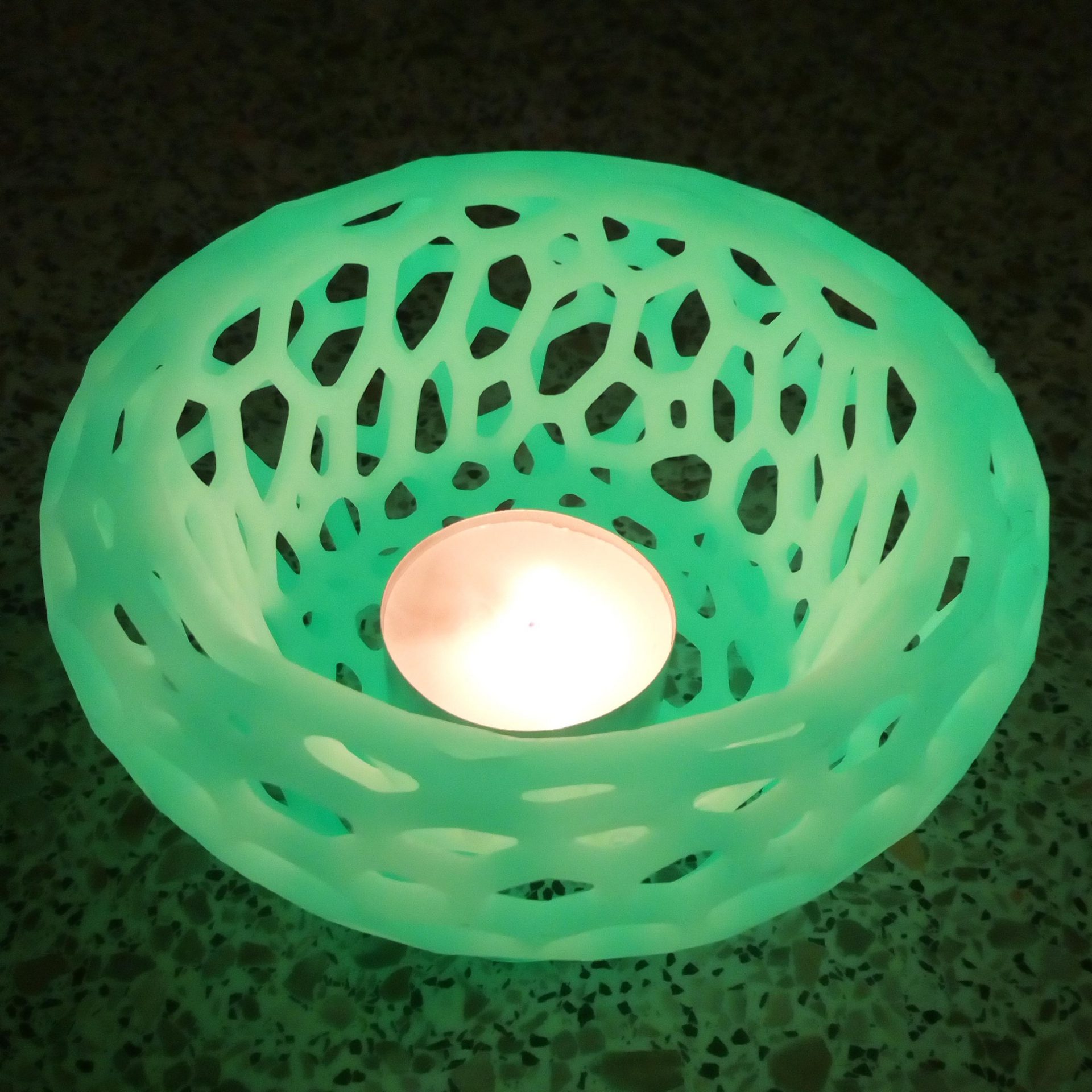 Liqcreate Hazard Glow resin, glow in the dark resins Liqcreate